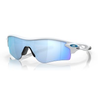 Kính mát Oakley OO9206 92 38