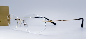 Gọng vàng 18K Japan